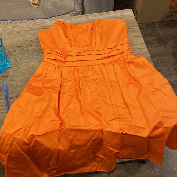 David’s bridal strapless dress - Picture 4 of 5